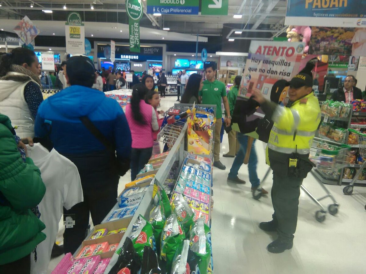 campaña-hay-cosquillas-que-no-dan-risa hay-cosquillas-que-no-dan-risa-policia-tunja