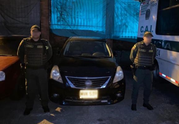 Controles permanentes en defensa de los bienes de los ciudadanos en Pereira, Dosquebradas y La Virginia Incautación de un vehículo en el barrio San Fernando