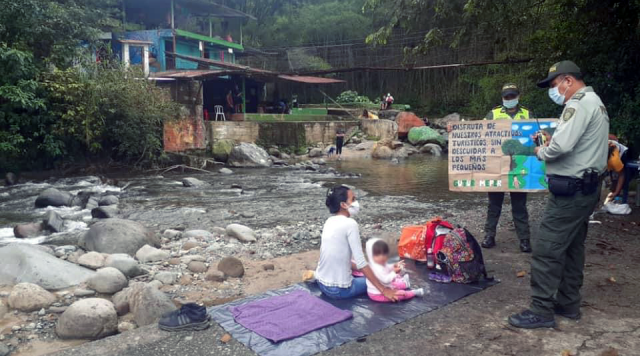 Garantizamos la seguridad para la temporada vacacional en toda el área metropolitana-dos Policía-Metropolitana-de-Pereira-invita-a-la-comunidad-a-unas-Vacaciones-Seguras-dos
