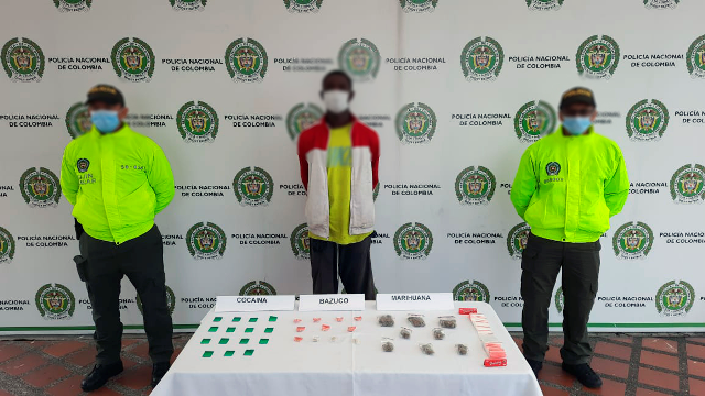 Logramos-la-captura-de-ocho-personas-y-la-incautación-de-diferentes-sustancias-alucinógenas-en-la-capital risaraldense-tres