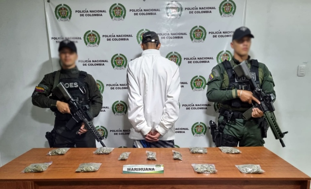 Capturado con marihuana  Capturado con marihuana