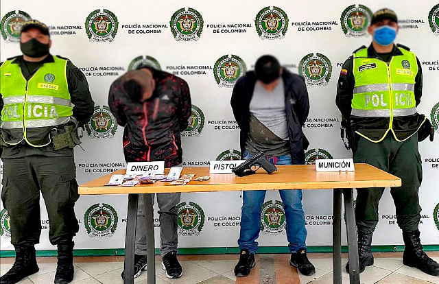 Capturamos-dos-hombres-por-el-delito-de-hurto-en-el-corregimiento-de-Puerto-Caldas Quienes-mediante-intimidación-con-arma-traumática-hurtaron-dinero-en-efectivo