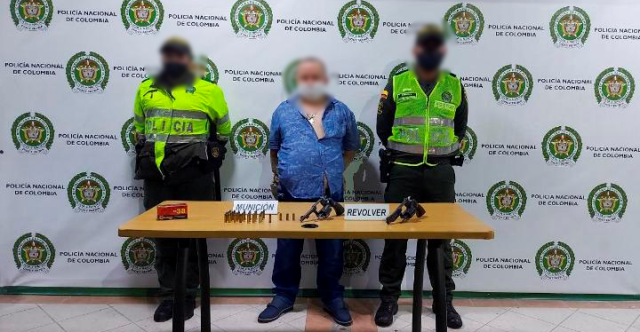 Capturamos-un-hombre-por-tentativa-de-homicidio-e-incautamos-armas-de-fuego-y-munición Mediante-reacciòn-policial-fue-capturado-en-la-avenida-de-la-independencia-del-municipio-de-Pereira
