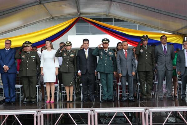 Con-un-desfile-militar-y-policial-conmemoramos-el-día-de-la-independencia El-evento-se-llevó-a-cabo-por-las-principales-calles-del-municipio-de-Pereira-y-Dosquebradas