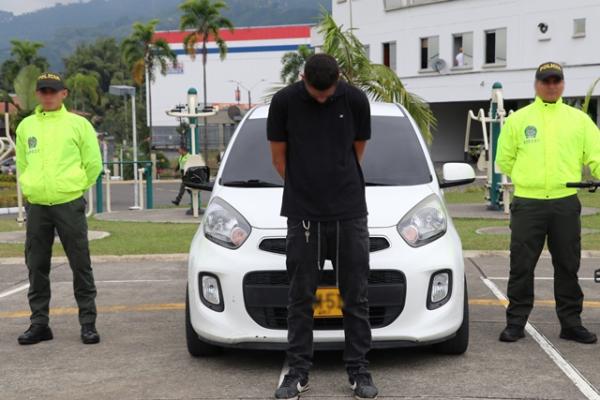 Controles permanentes en defensa de los bienes de los ciudadanos en Pereira, Dosquebradas y La Virginia Es capturada una persona, dos vehículos recuperados y la incautación de tres automotores más