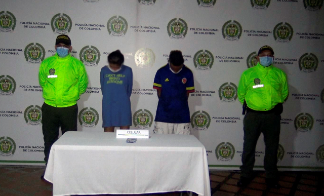 En-flagrancia-capturamos-un-hombre-y-una-mujer-por-el-delito-de-hurto-en-la-ciudad-de-Pereira La-pareja-capturada-al-parecer-se-dedicaban-a-ejecutar-hurtos-en-la-zona-céntrica-de-la-ciudad-de-Pereira