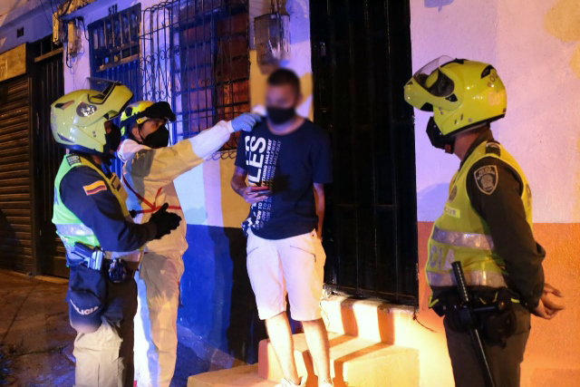 Invitamos-a-los-ciudadanos-a-respetar-y-acatar-las-medidas-impuestas-por-las-autoridades 