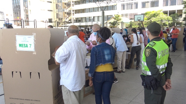 Más-de-1100-policías-desplegados-para-velar-por-el-desarrollo-de-las-elecciones-presidenciales Nuestra-institución-en-el-área-metropolitana-de-Pereira-garantizará-el-desarrollo-de-los-comicios-electorales