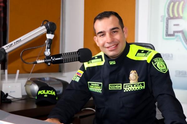 Tomás González, un héroe para su hijo y un policía que siempre estará al servicio de la gente  Intendente Tomás Andrés González