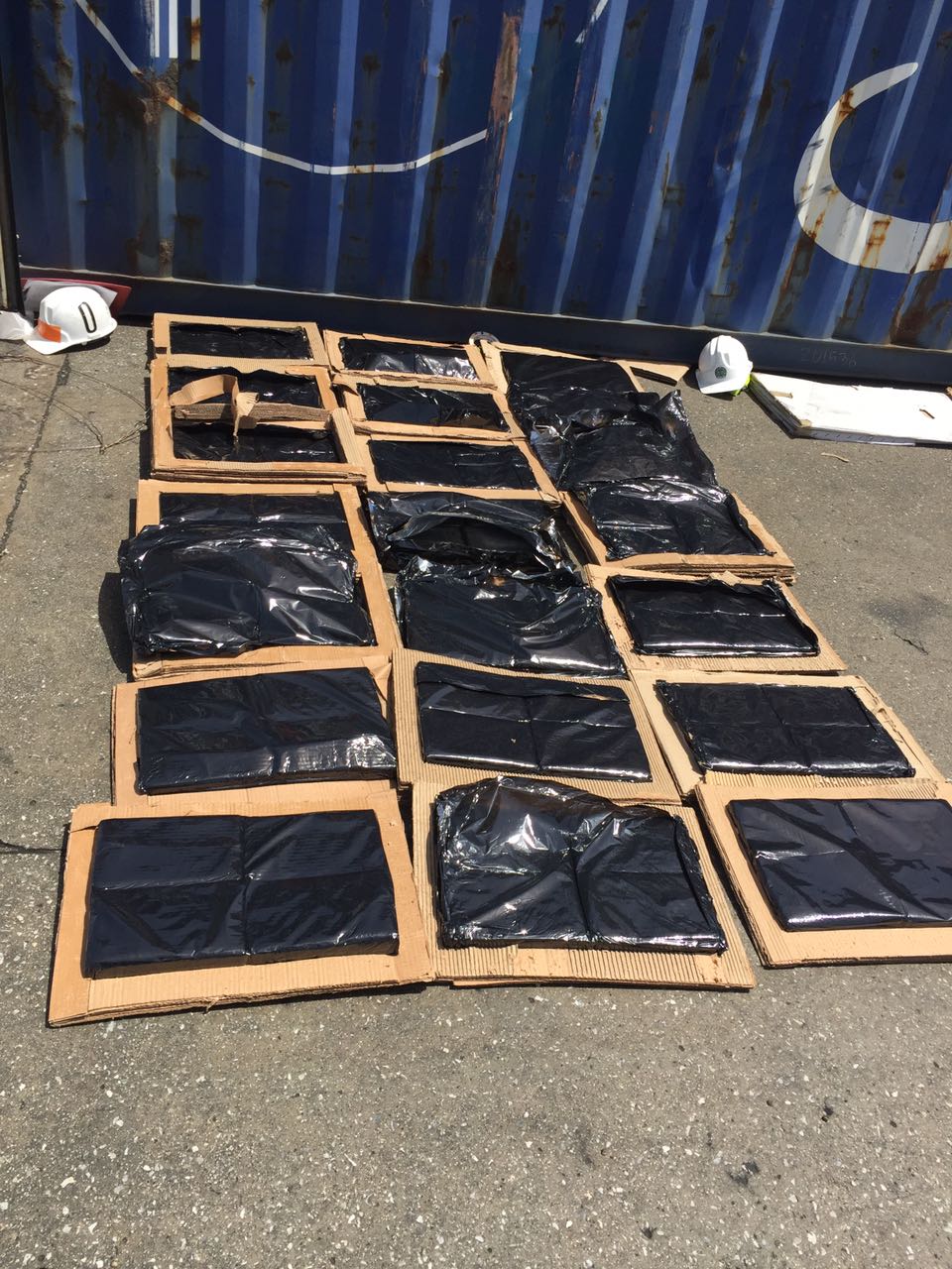 Fueron descubiertos 775 kilos de cocaína en los puertos de carga Fueron-descubiertos-775-kilos-de-cocaína-en-los-puertos-de-carga