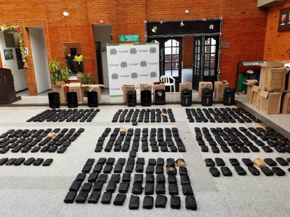 Cae-cargamento-e-marihuana-en-el-aeropuerto-internacional-El-Dorado Cae-cargamento-e-marihuana-en-el-aeropuerto-internacional-El-Dorado