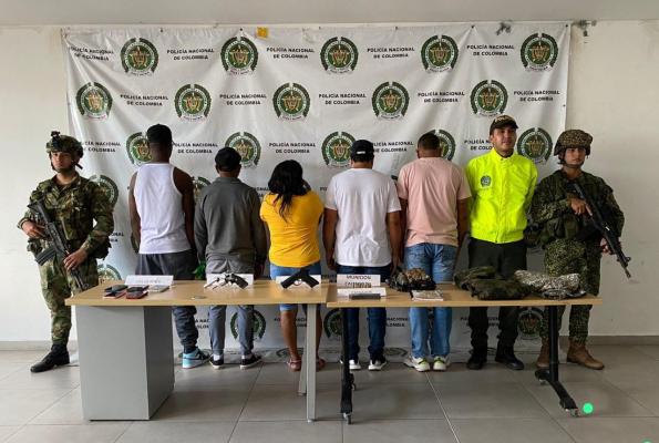 Capturadas cinco personas Capturadas cinco personas