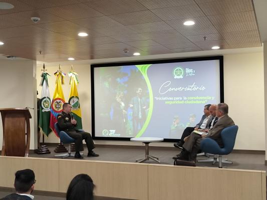 Conversatorio "Iniciativas Innovadoras para la Convivencia y Seguridad" 