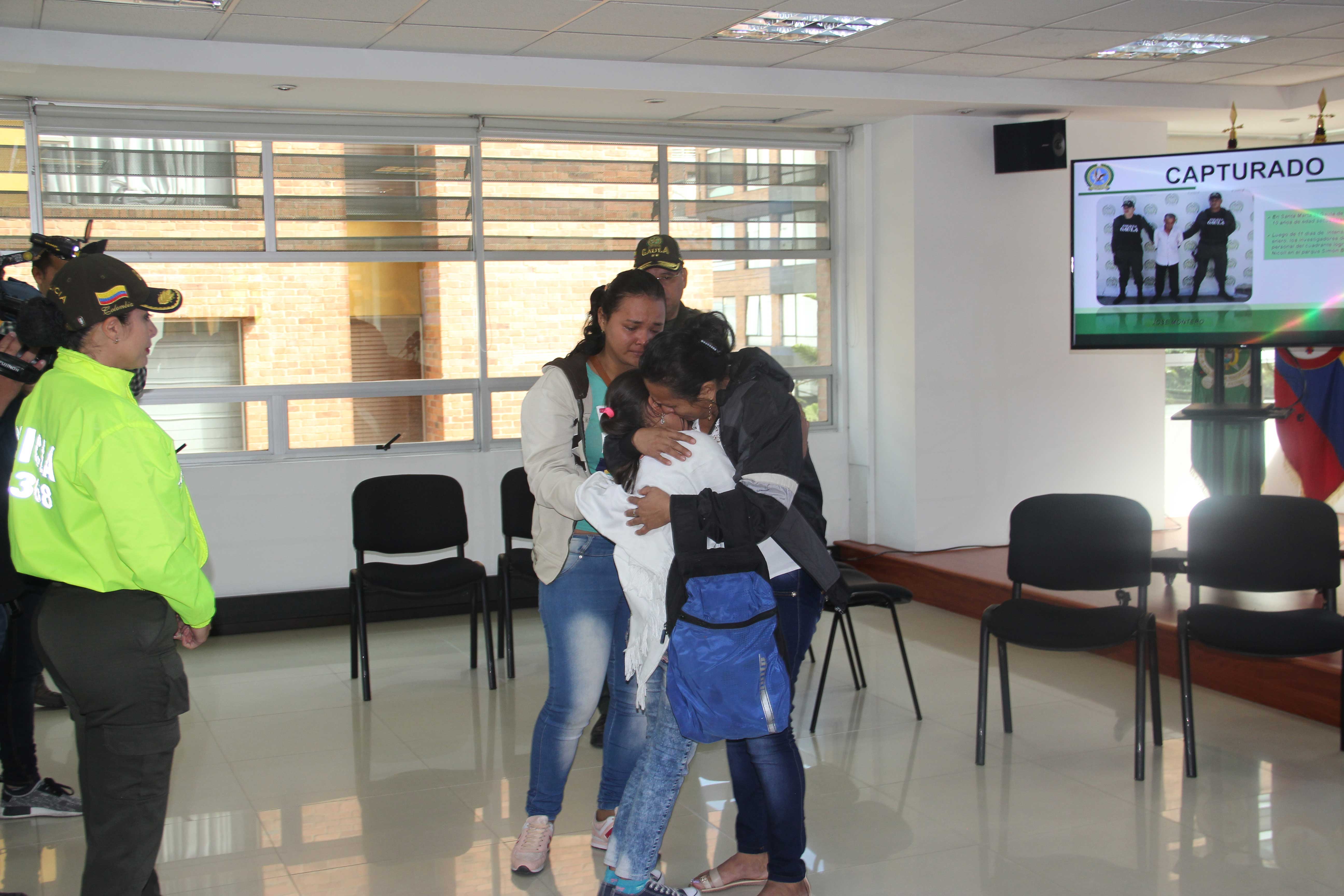 GAULA RESCATA EN SANTA MARTA A MENOR QUE HABÍA SIDO SECUESTRADA EN EL META   Le habían prometido pagarle 5 millones de pesos para participar en un vídeo con su cantante preferida