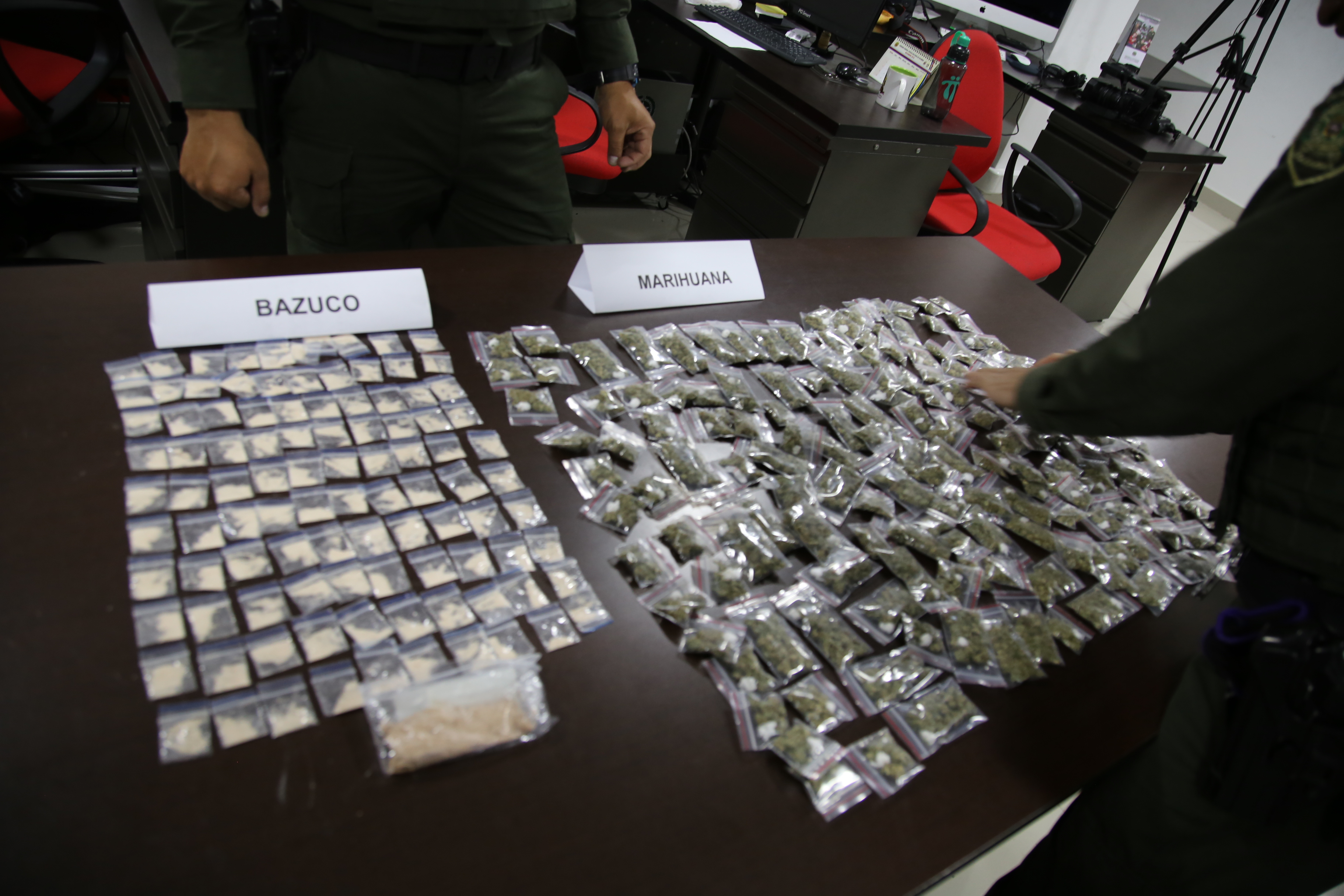 La incautación de gran cantidad de estupefaciente se logró gracias a la oportuna información de la comunidad.