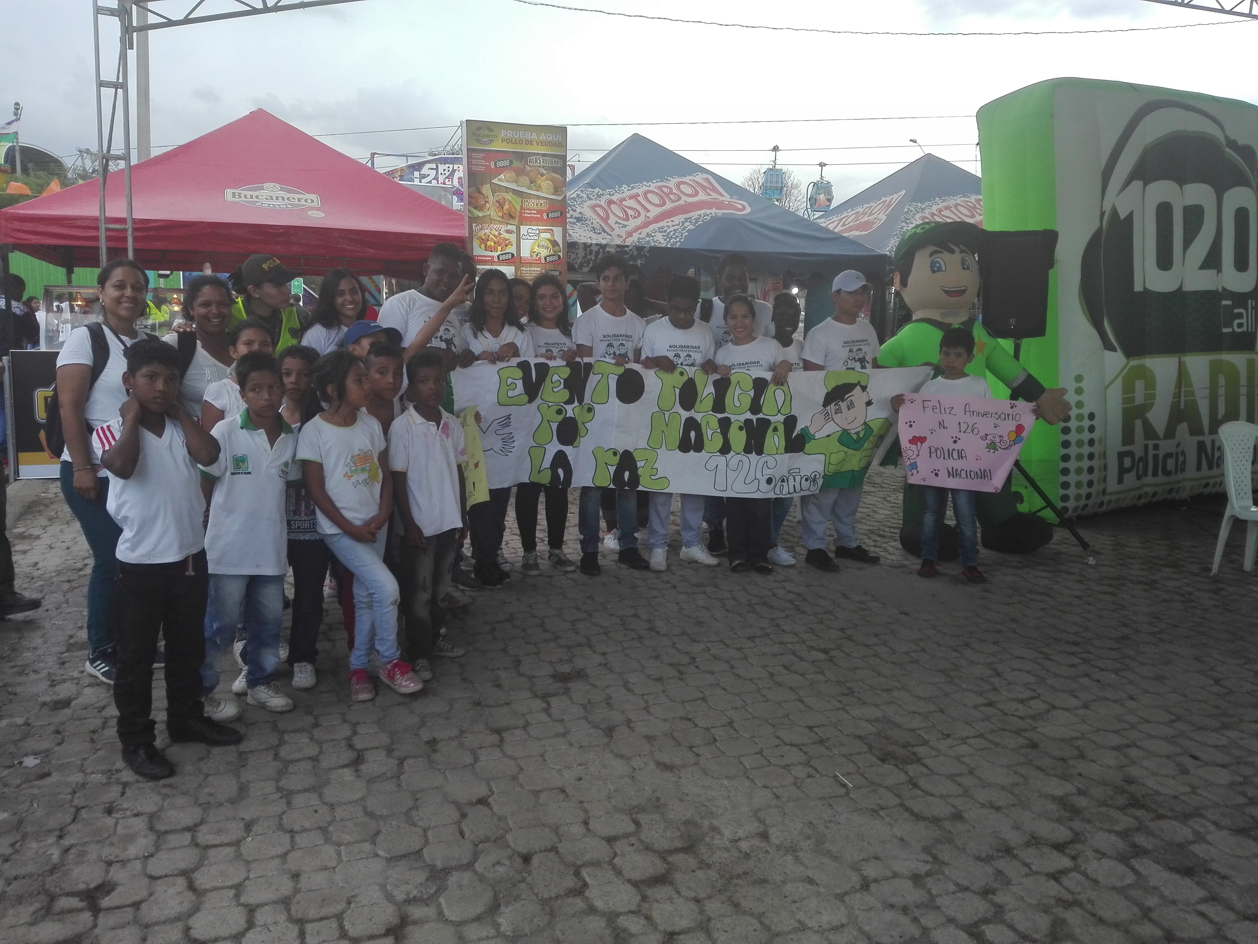 Policía lleva 400 niños y jóvenes de Cali a la rueda