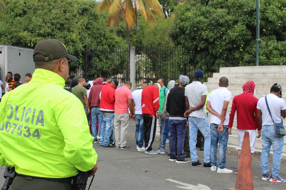 En 10 días y con cinco grandes operativos, capturadas 51 personas por delitos como homicidio y extorsión Desarticuladas-estructuras-delincuenciales-en-Cali