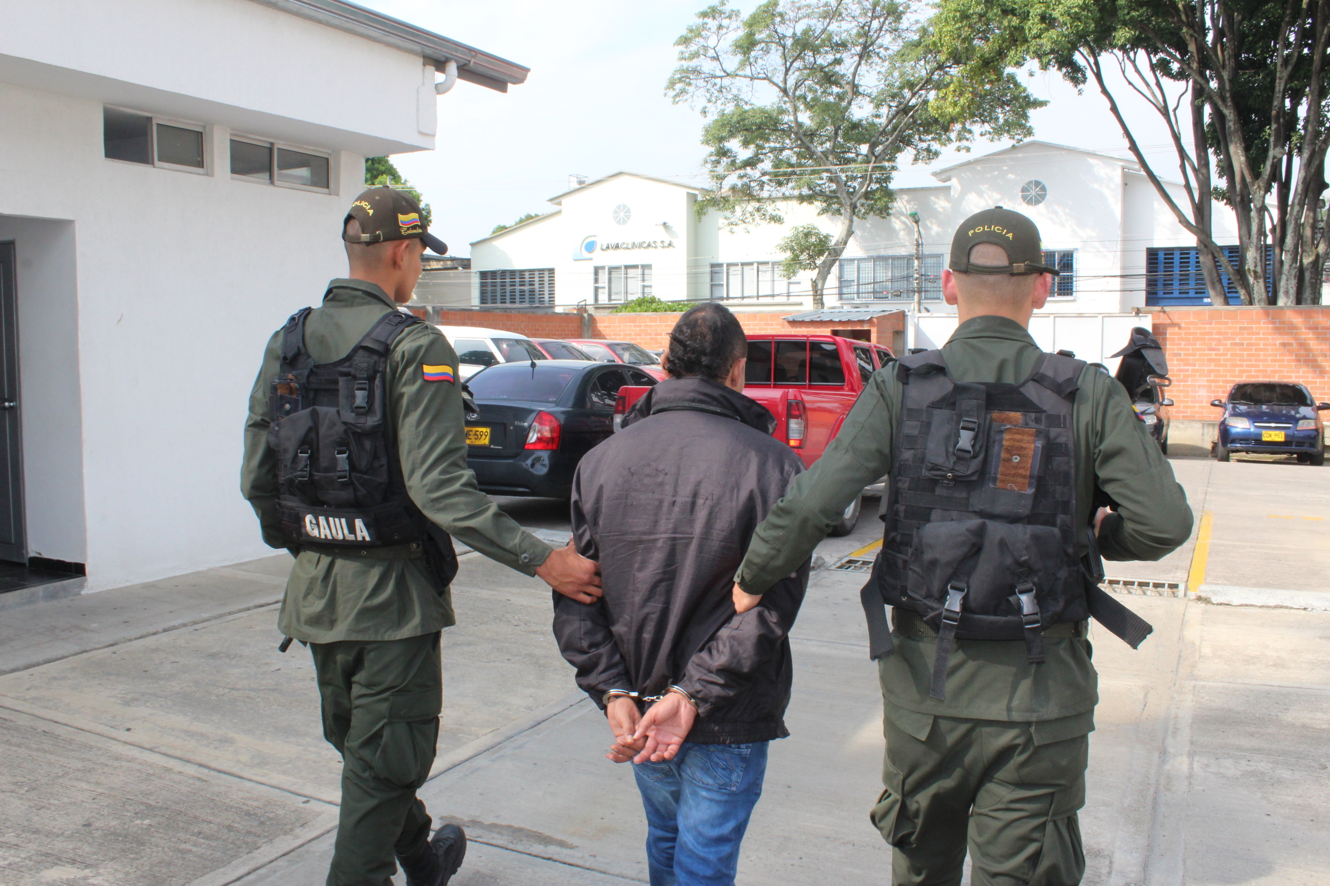 "Huracan" estaría involucrado en masacre de "Barra la 44" en Cali Capturado "huracan" en Cali