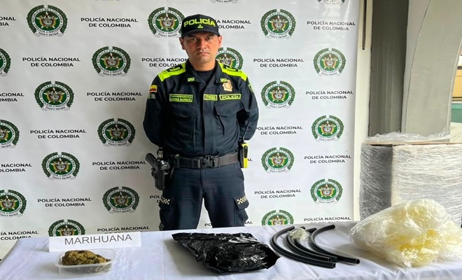 un polic&iacute;a y estupefacientes incautados 