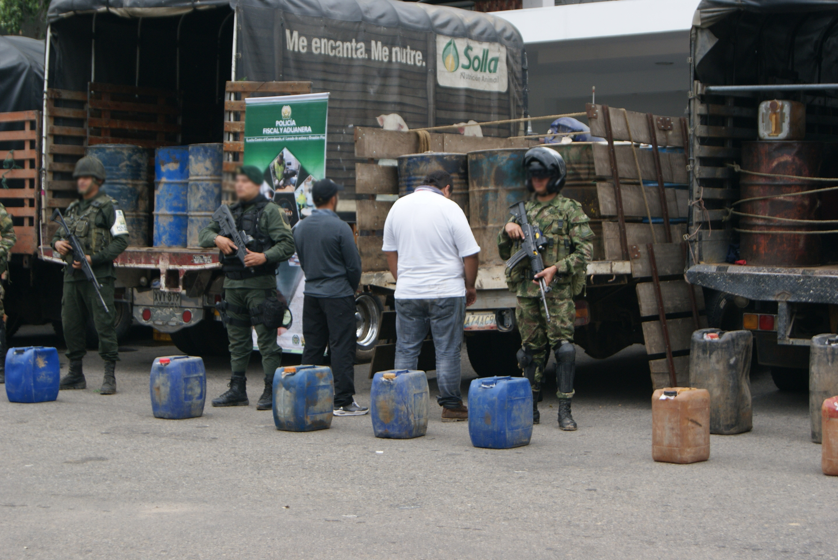 incautacion-5-mil-galones-de-combustible-y-13-toneladas-alimentos
