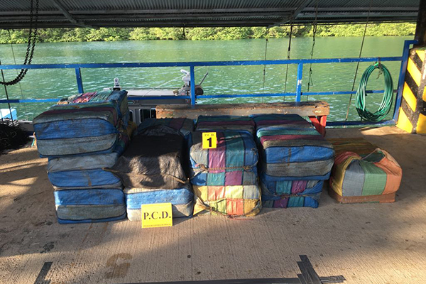 Con autoridades de Costa Rica y Ecuador nos incautamos de 2.7 toneladas de cocaína Con autoridades de Costa Rica y Ecuador nos incautamos de 2.7 toneladas de cocaína