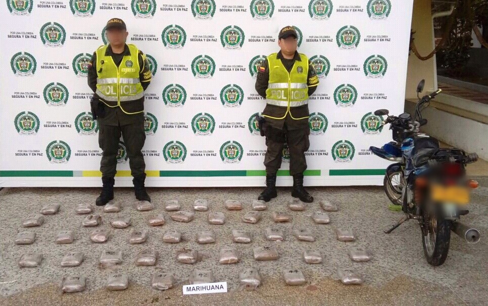 Incautamos veintitrés kilos de marihuana incautacion-de-23-kilos-de-marihuana-en-florencia-transito