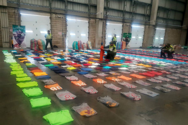 Golpe al contrabando en “La Heroica”  incautación-prendas-de-vestir.