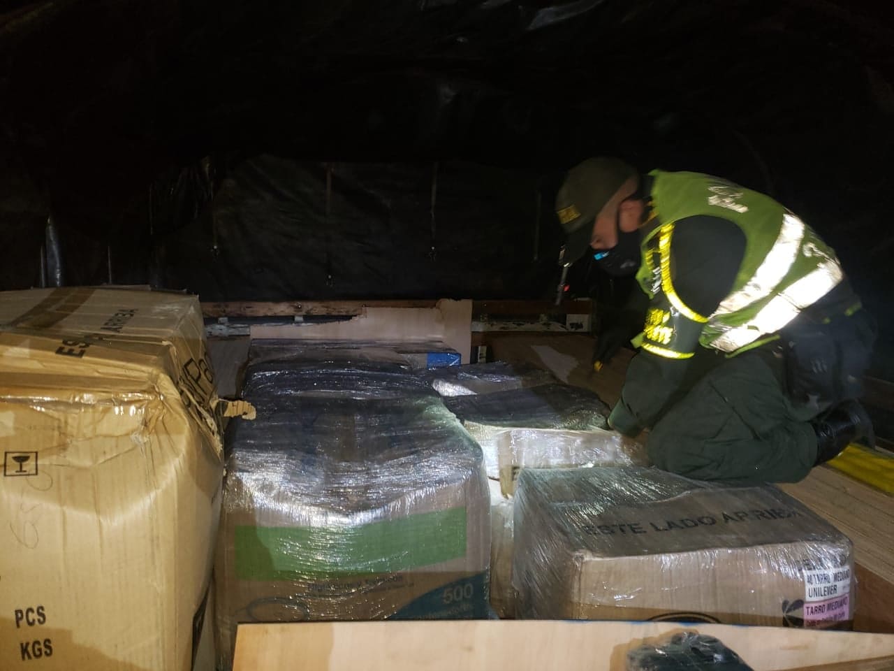 La pericia de uniformados permitió el hallazgo de 700 kilos de marihuana Incautación_700_Kg_de_Marihuana