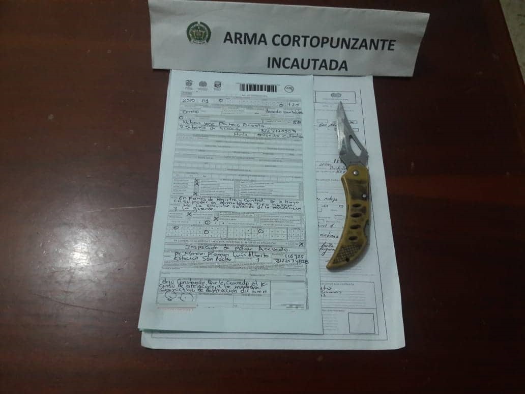 Incautación de arma blanca aplicación del Código de Convivencia  incautación_arma_blanca