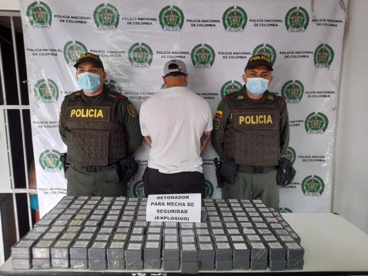 Capturado por cargamento de explosivos