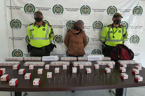 Una mujer capturada en el procedimiento  9.500 estopines incautados en vías de Risaralda
