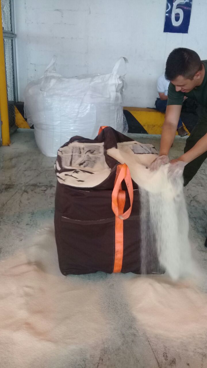 Dentro de azúcar orgánica se halló una tonelada de cocaína Dentro de azúcar orgánica se halló-una-tonelada-de-cocaína