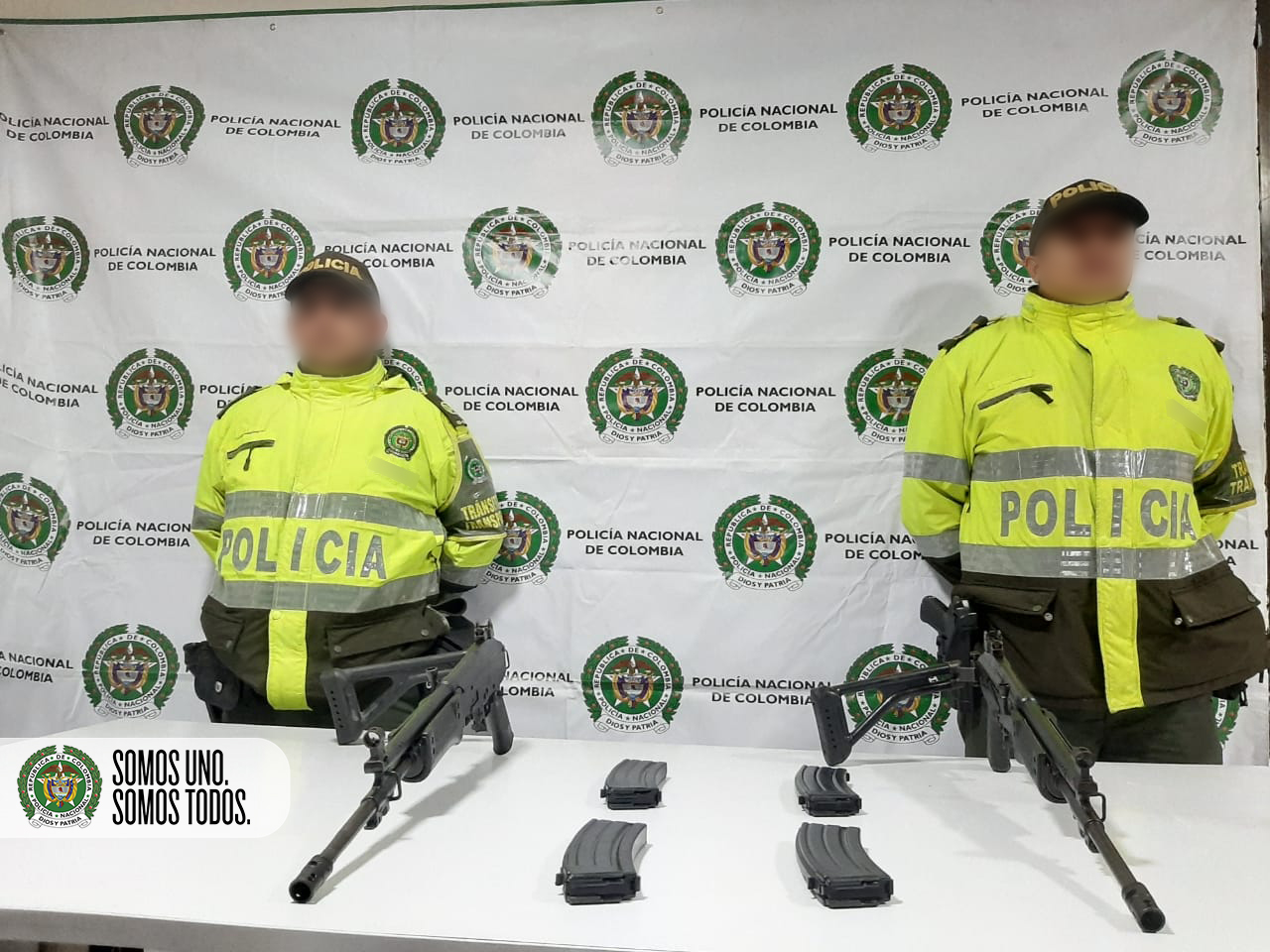 Dos fusiles incautados en puesto de control en peaje San Cristóbal Medellín