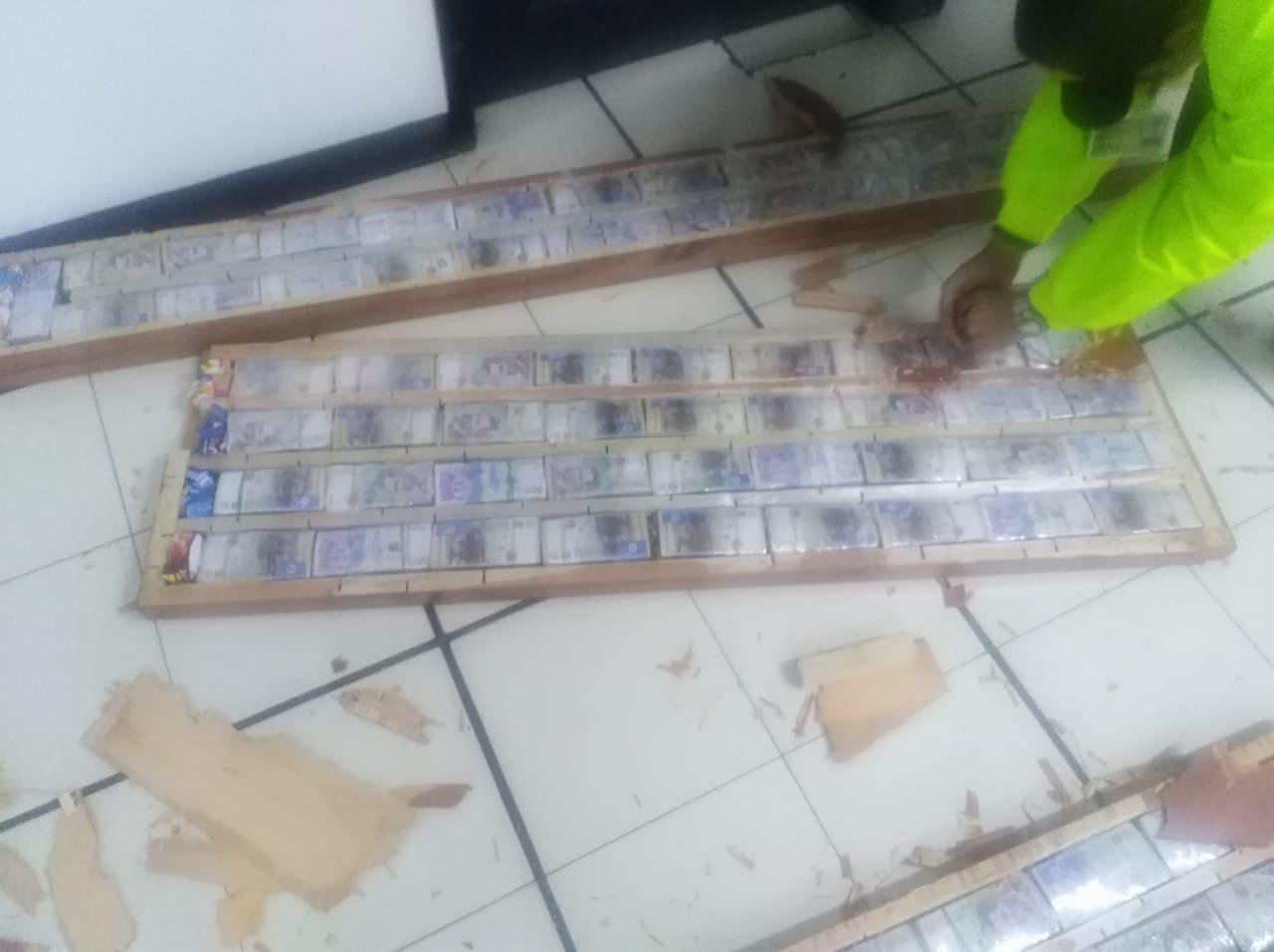 Incautamos-1.600-millones-de-pesos-producto-del-narcotráfico  Incautamos-1.600-millones-de-pesos-producto-del-narcotráfico