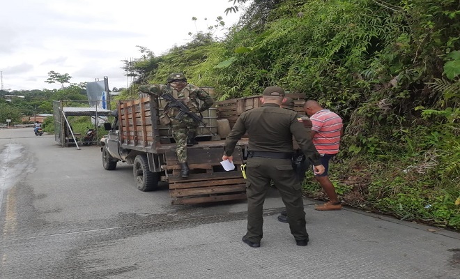 Incautamos 287 galones de gasolina en Condoto. Incautamos 287 galones de gasolina en Condoto.
