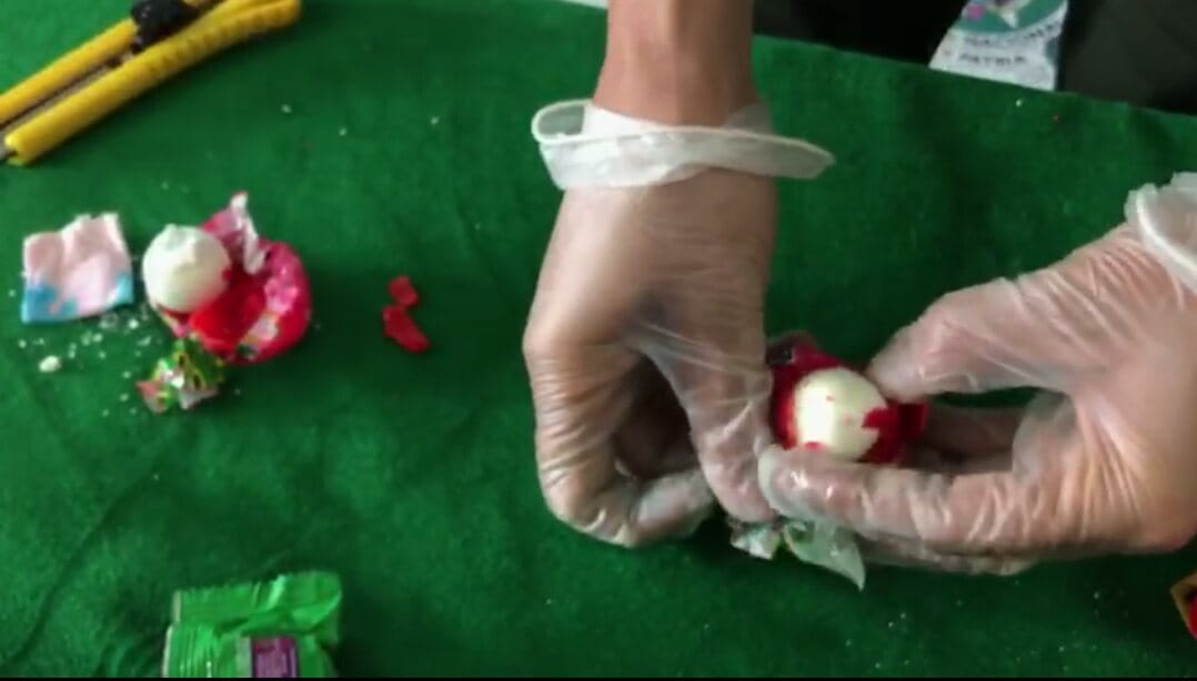 Incautamos-4.700-gramos-de-cocaína-al-interior-de-estos-tradicionales-dulces Incautamos-4.700-gramos-de-cocaína-al-interior-de-estos-tradicionales-dulces