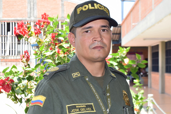 Intendente José Gelves, ha dedicado su vida institucional a servir a la sociedad Intendente José Gelves, ha dedicado su vida institucional a servir a la sociedad