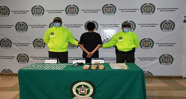 Joven de 17 años de edad fue aprehendido en Armenia  Joven de 17 años de edad fue aprehendido en Armenia