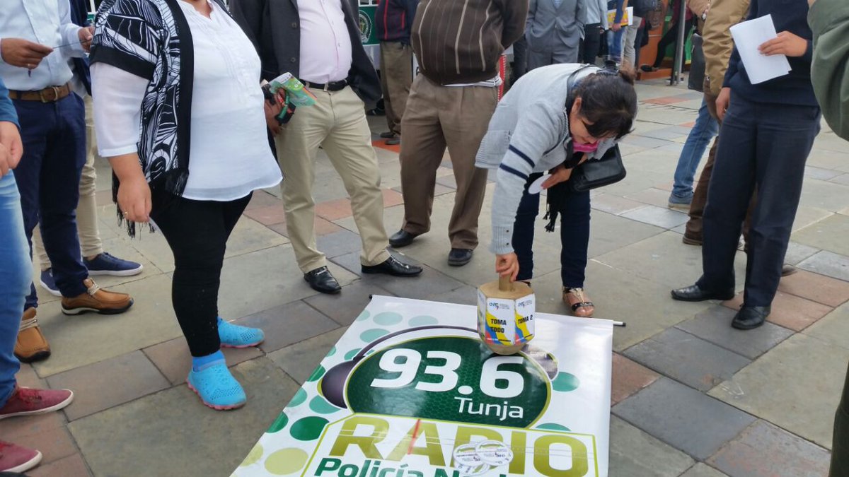 juego-de-la-pirinola-tunja  juego-de-la-pirinola