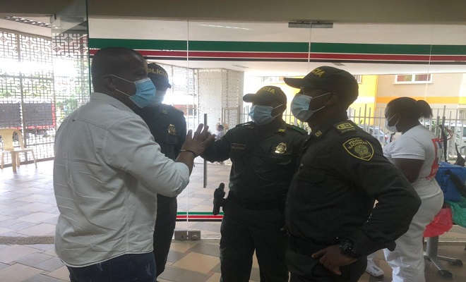 La policía en el departamento del Chocó continúa trabajando para contener el covid-19 La policía en el departamento del Chocó continúa trabajando para contener el covid-19