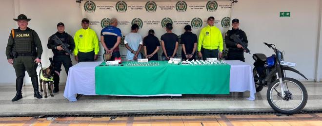 La Policía Nacional, logra la recuperación de una motocicleta y la incautación de estupefacientes