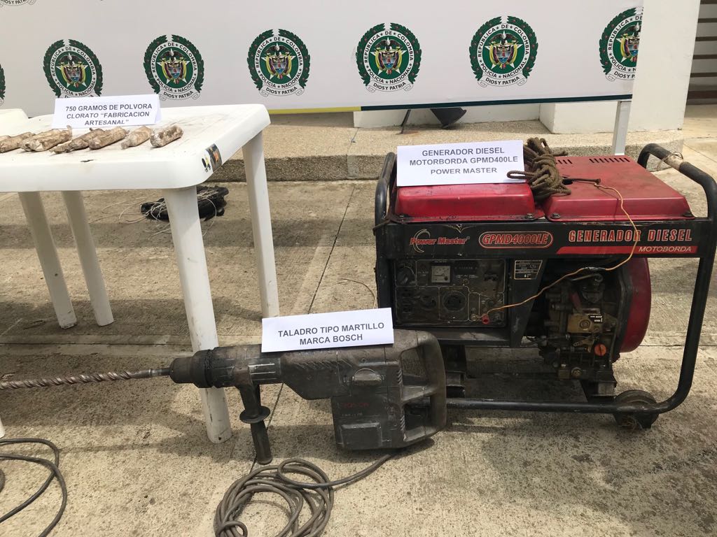 Cayeron “los cuarzos” Cayeron “los cuarzos”