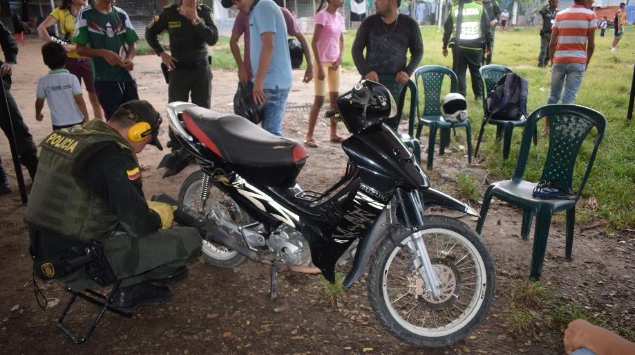Policía Nacional promueve la campaña marcar tu moto y evita el hurto creamos estrategias en contra del hurto.