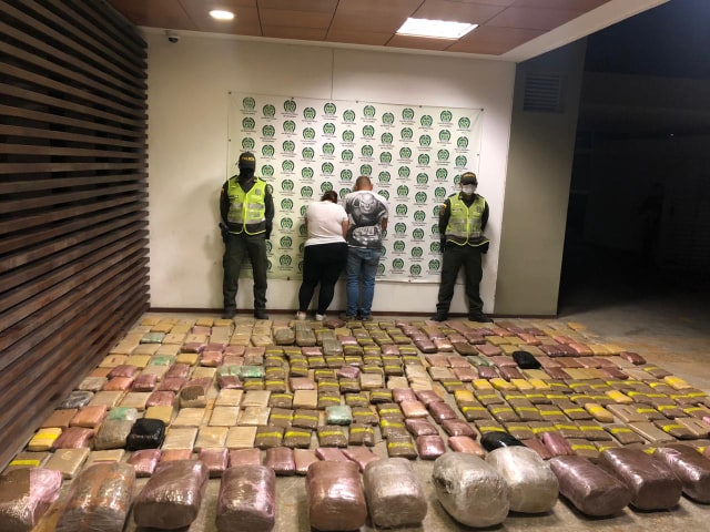 Policía-en-Yumbo