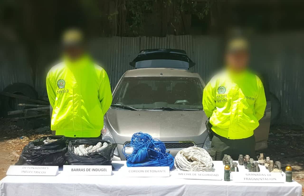 El arsenal hallado se encontraba oculto en un vehículo tipo automóvil valle-del-cauca-material-de-guerra-buga