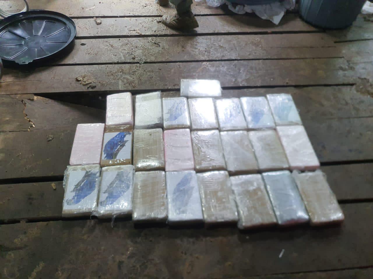 Logramos la destrucción de un `megalaboratorio` de clorhidrato de cocaína en Buenaventura Logramos-la-destrucción-de-un-mega-laboratorio