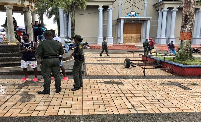 Mejoramos la seguridad en los barrios promoviendo una Policía cercana Mejoramos la seguridad en los barrios promoviendo una Policía cercana