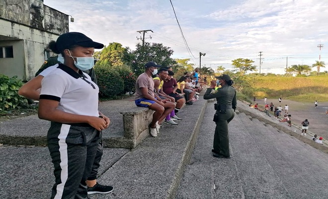 Mejoramos la seguridad en los barrios promoviendo una Policía cercana Mejoramos la seguridad en los barrios promoviendo una Policía cercana