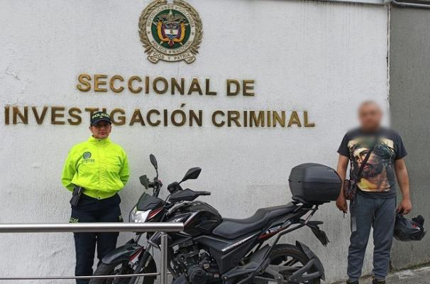 Una motocicleta hurtada fue recuperada Recuperada motocicleta en el barrio el Nevado