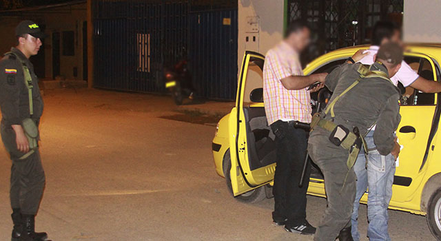 no-arriesgue-su-casa-policia-meta